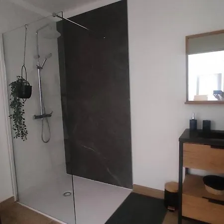 Du Cypres Apartment